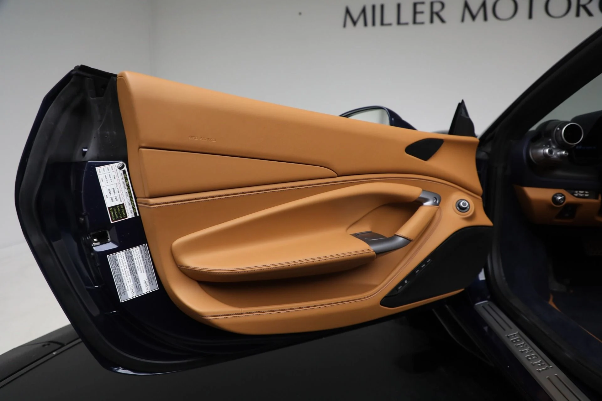 mph020_419312170_Used_2022_Ferrari_F8_Spider_939fc36a9d