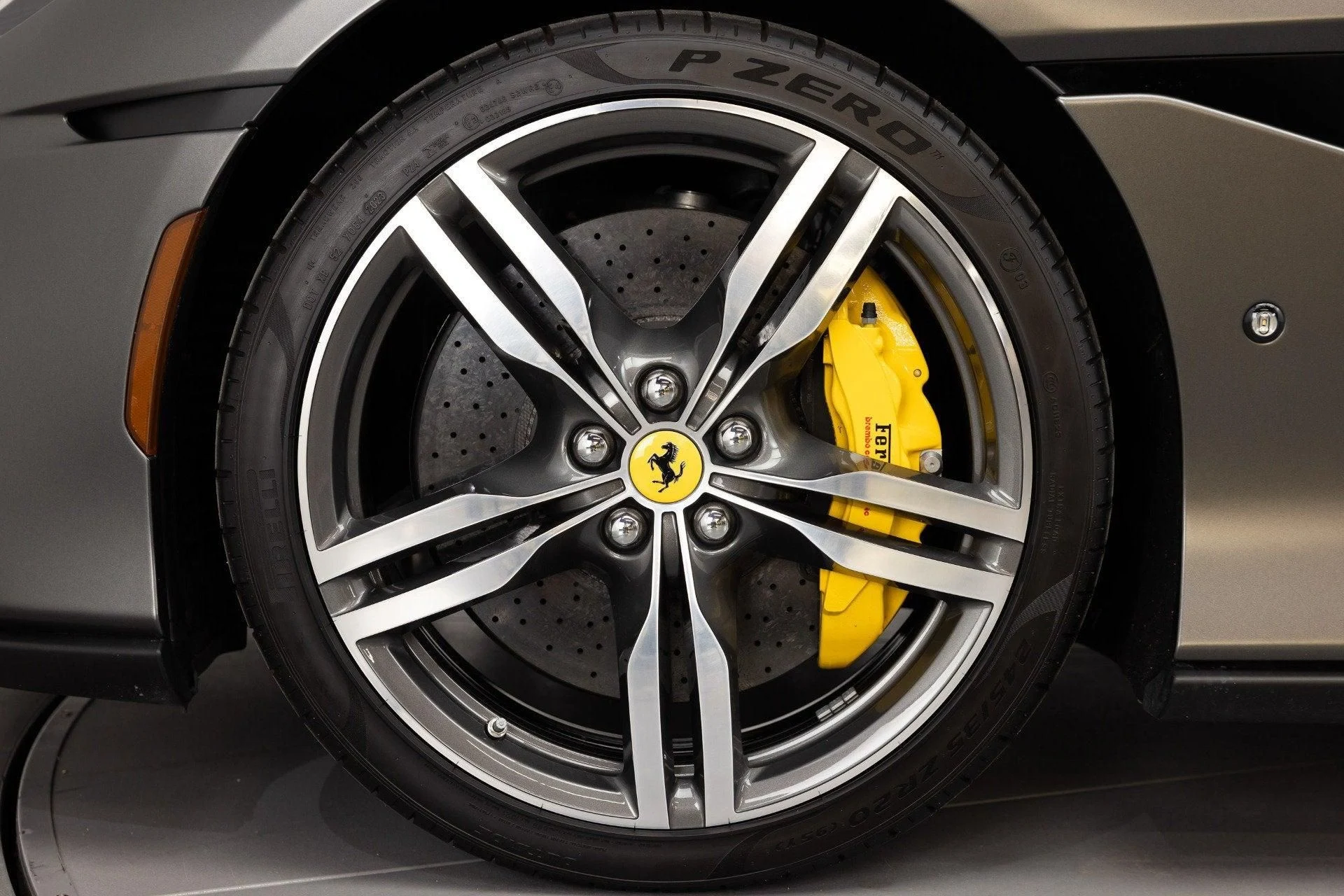 mph020_4194062334_Used_2023_Ferrari_Portofino_M_1784803702_5b0efcd380