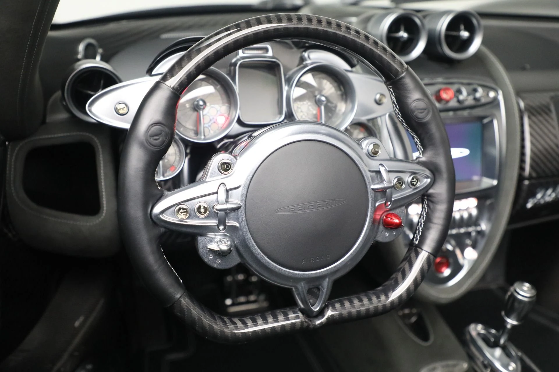 mph020_4196671311_Used_2017_Pagani_Huayra_Roadster_1769208152_eafcbd2312