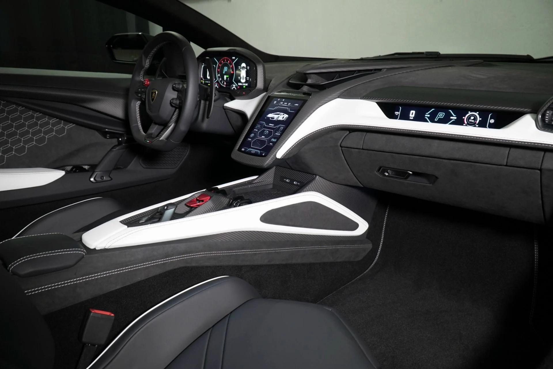 mph020_4198415715_New_2026_Lamborghini_Revuelto_1776293855_4fee824397