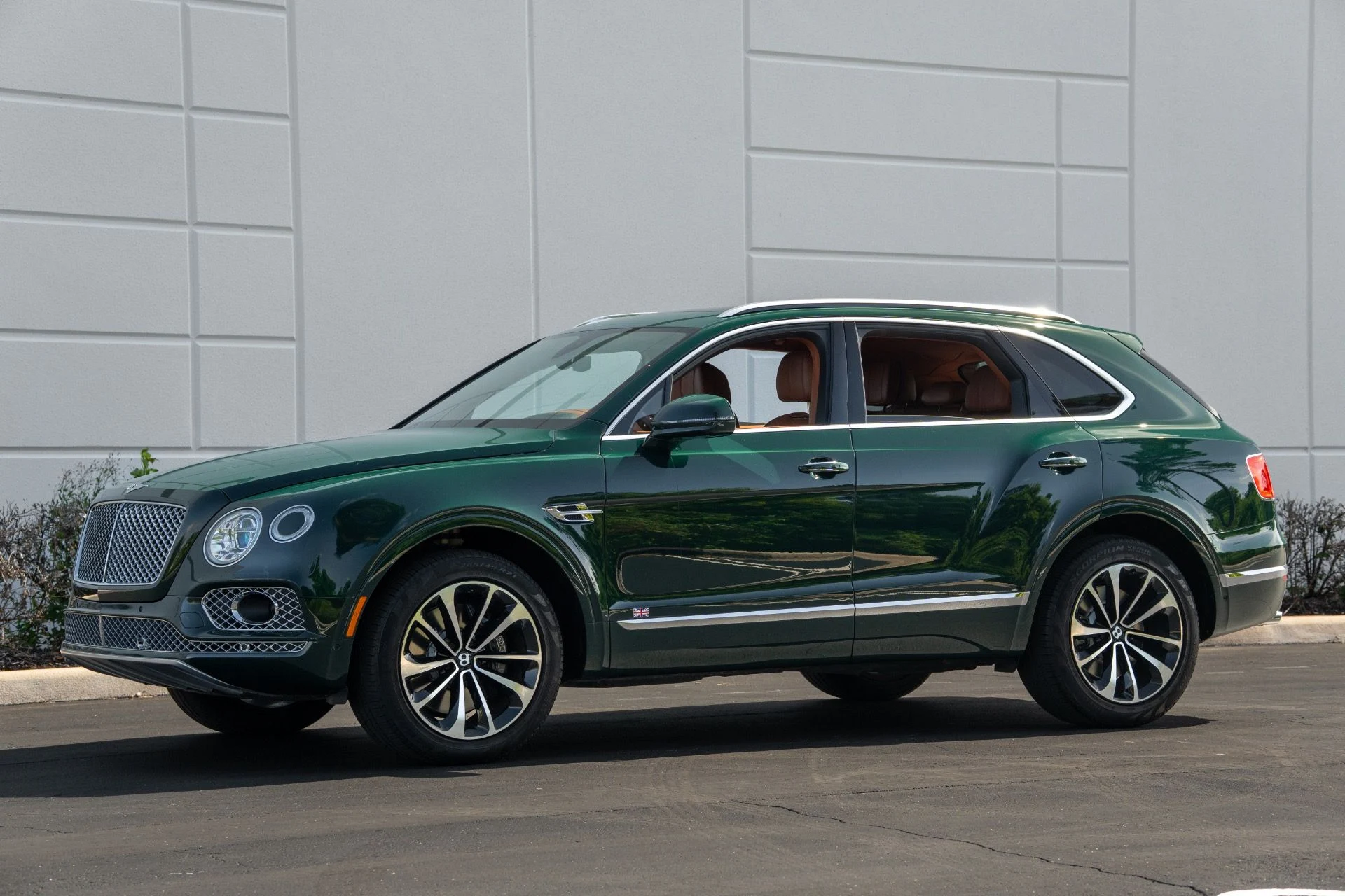 mph020_4200722504_Used_2017_Bentley_Bentayga_W12_First_Edition_1762986986_1880972a90
