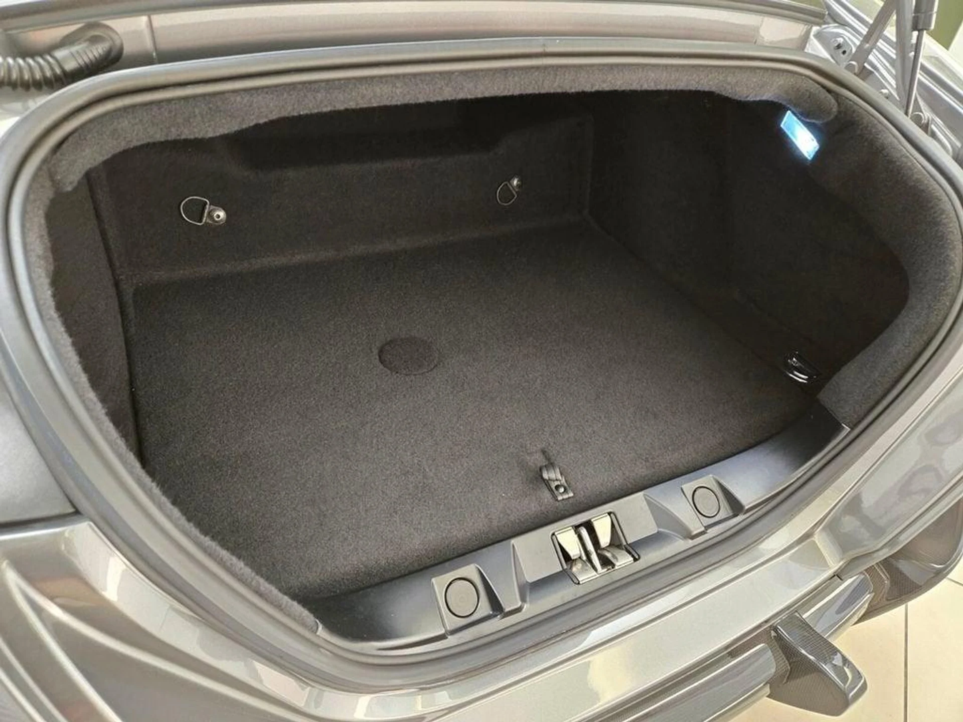 mph020_4200771651_Used_2022_Ferrari_Roma_1775292313_798f73a4b9