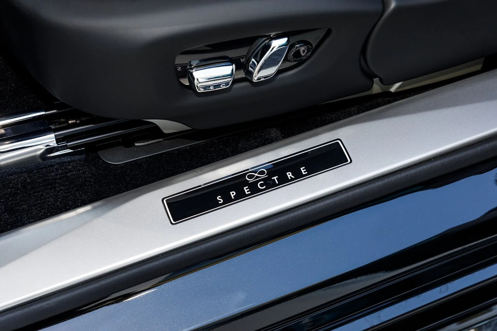 mph020_420654097_e7c8fb016a0f9755e5442cd6ae815972x_22ec203345