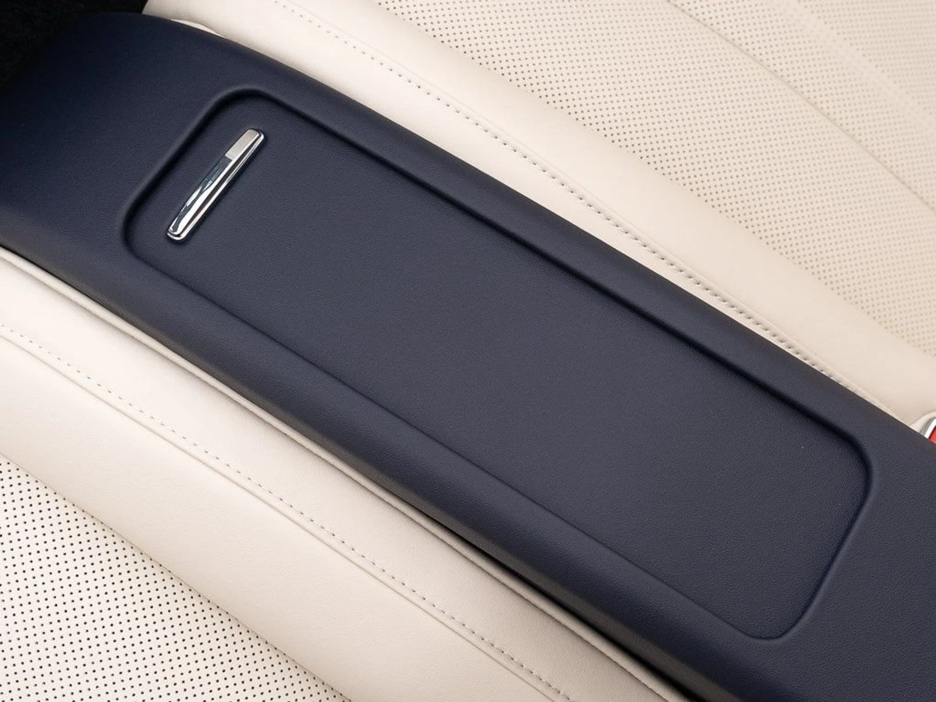 mph020_4214005006_614a5596f46453d8040c994255fa4601_7ba5405f07