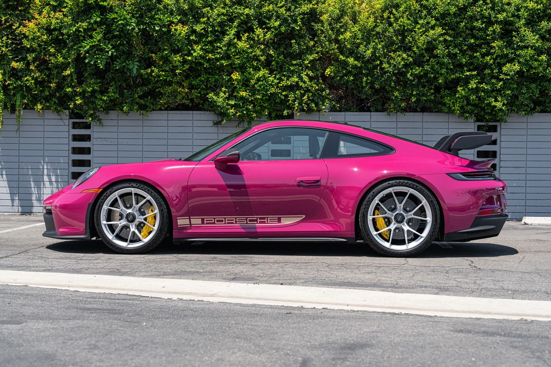 mph020_421601700_Used_2024_Porsche_911_GT_3_1753158567_c07e98c9ab