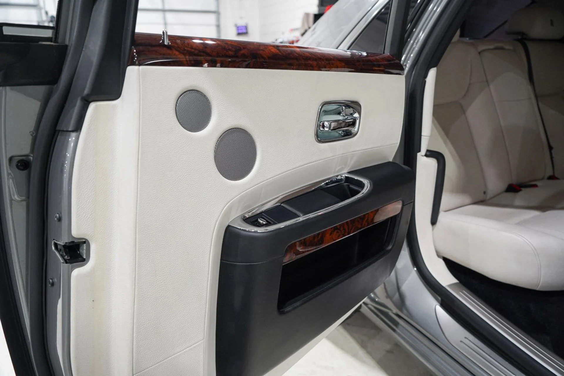 mph020_4216333743_746f8a7c321f454e85658e07d862ec76_8ad97a882a