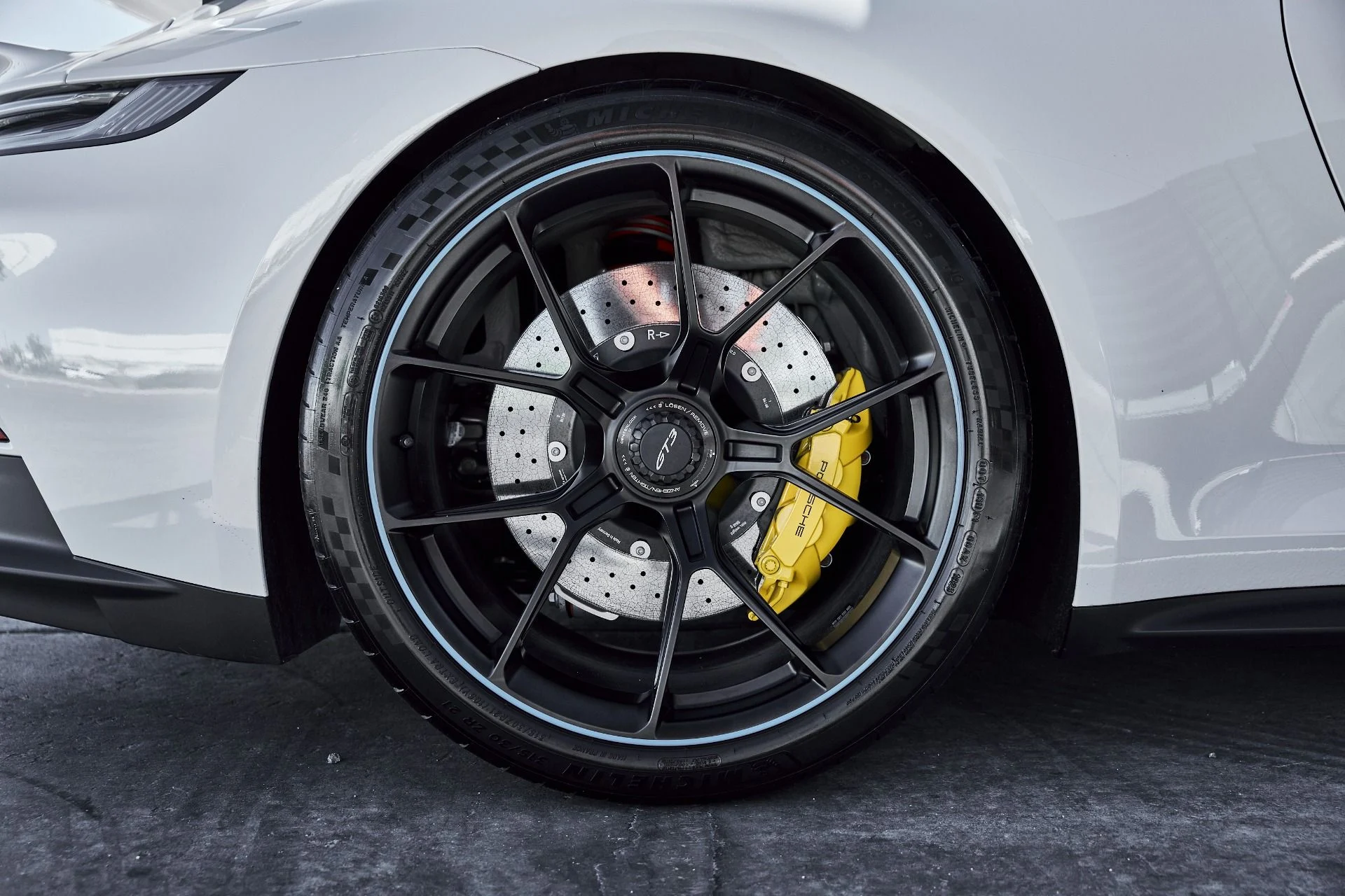 mph020_4218726226_Used_2024_Porsche_911_GT_3_1774056871_9d5f6c359a