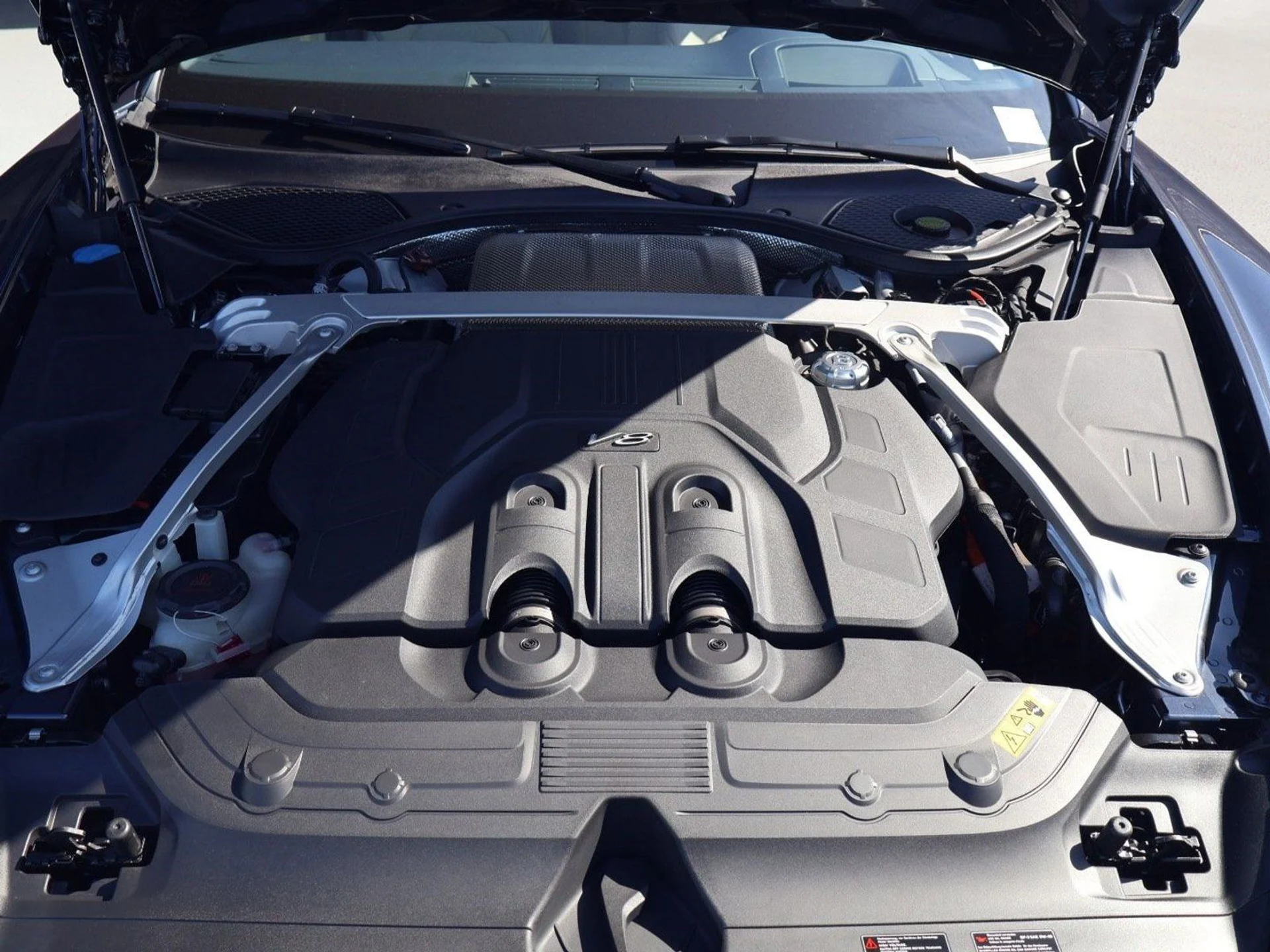 mph020_423232577_90ff8a9423893a51c2e470b7e28b7bcbx_d2386ec4a5