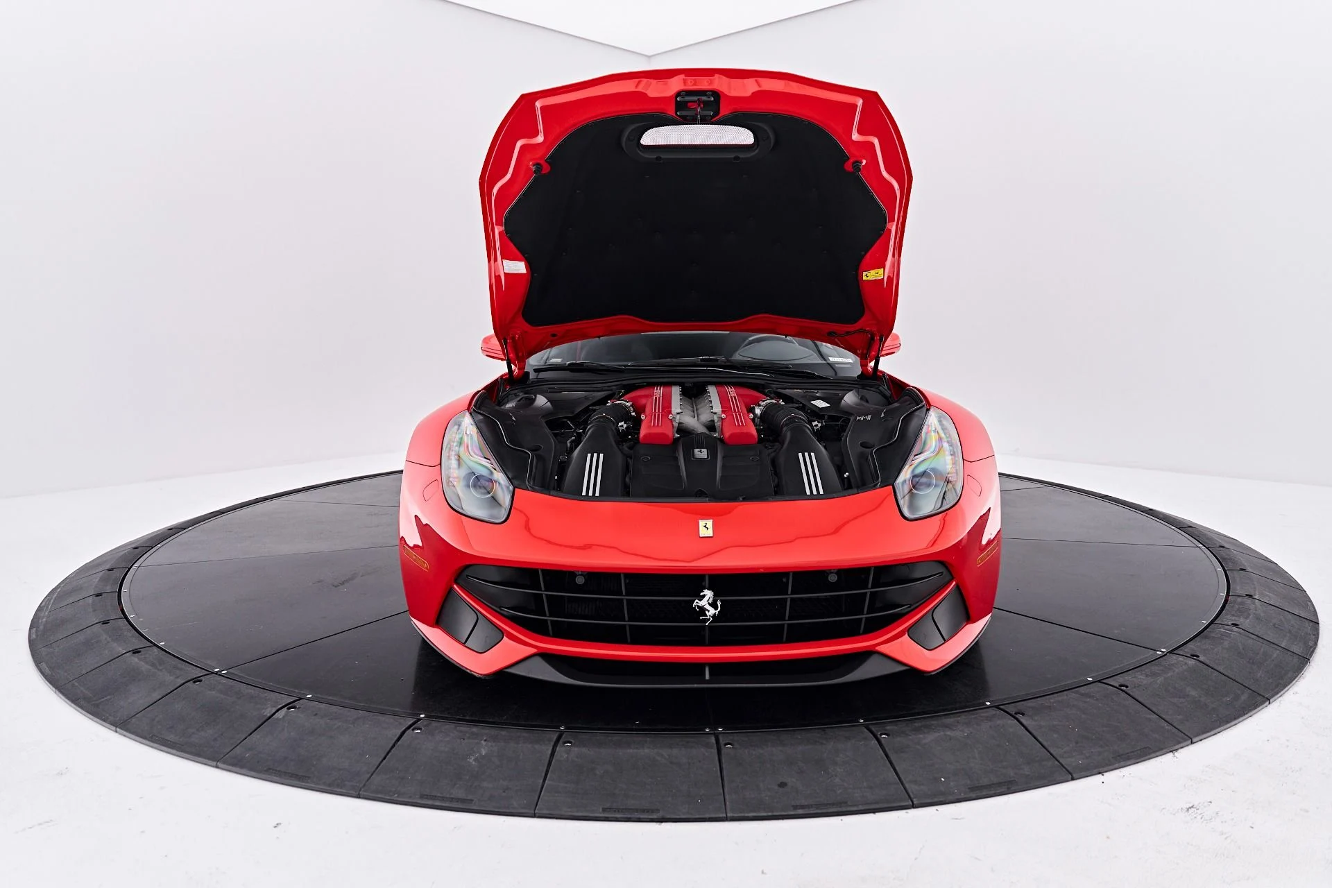 mph020_4238939730_Used_2016_Ferrari_F12_Berlinetta_1790987430_dc8e5fc2a3