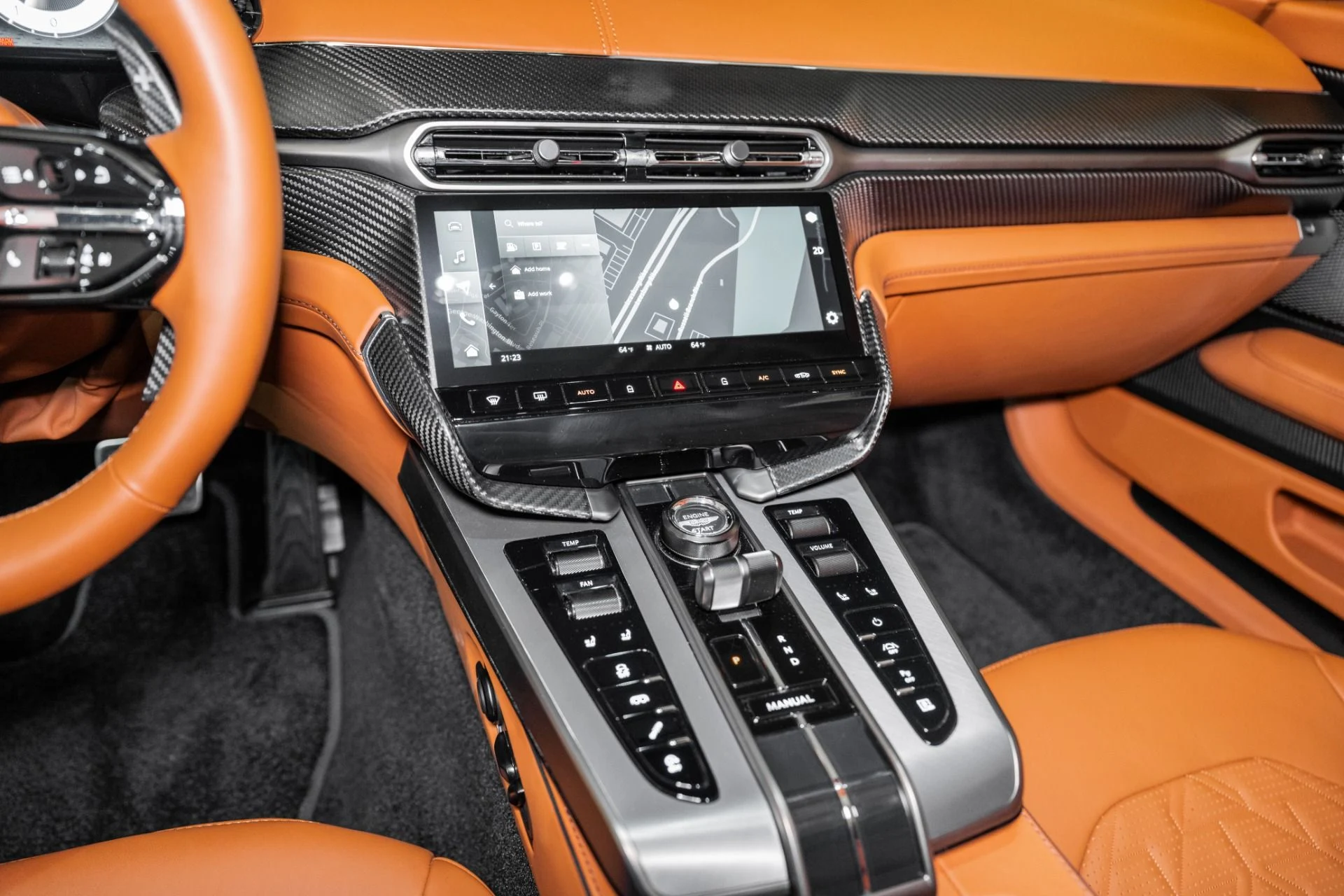mph020_4241579012_Used_2025_Aston_Martin_Vanquish_1751746222_bd10c81f16