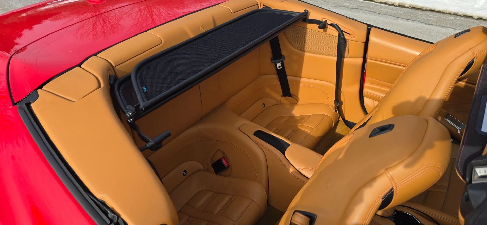 mph020_4250677785_Used_2015_Ferrari_California_T_1767808413_1934de92b6