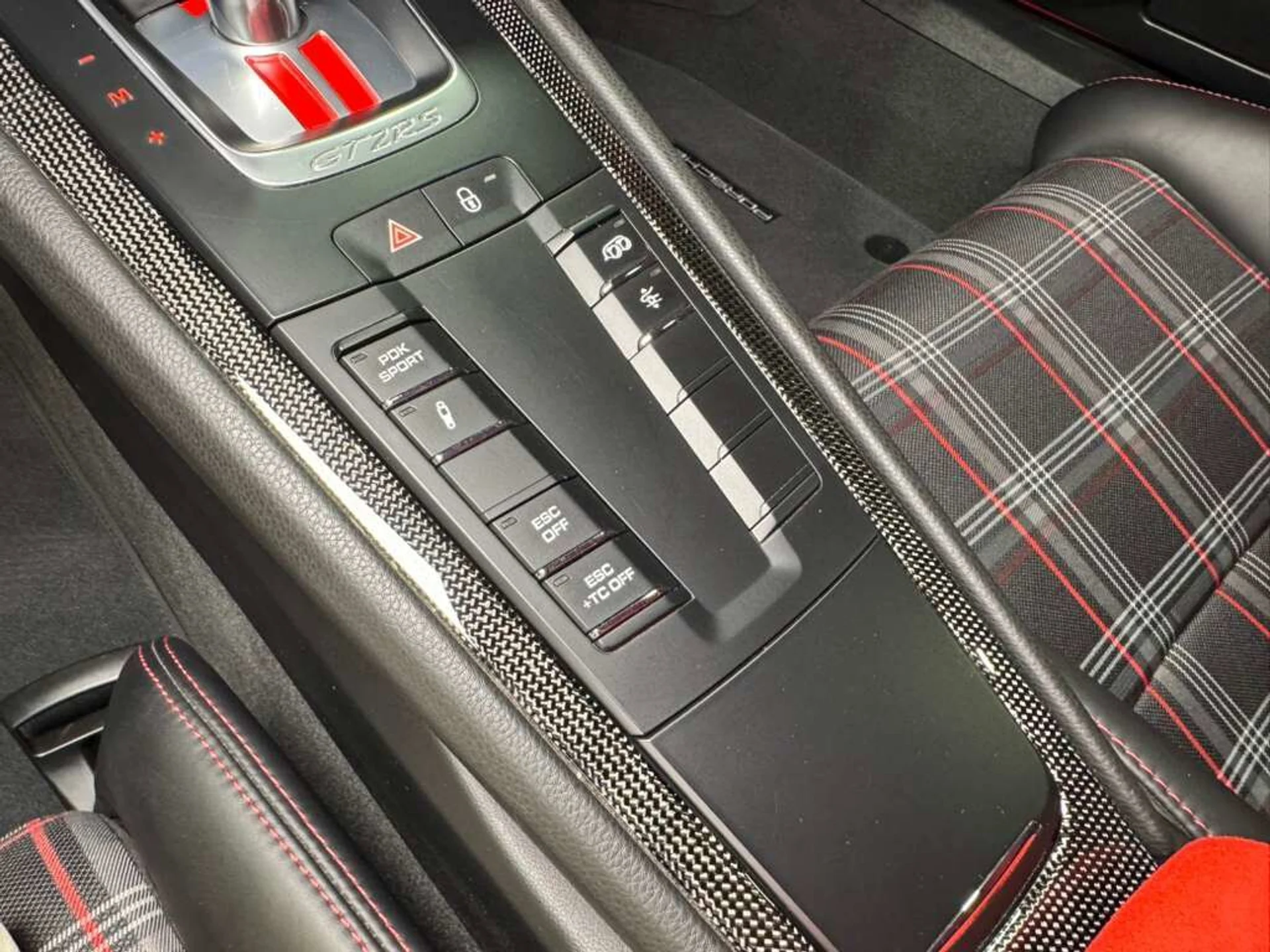 mph020_425294467_3016077b5ddcbce1a5843a1ed73b7f88_9cd29cdccc