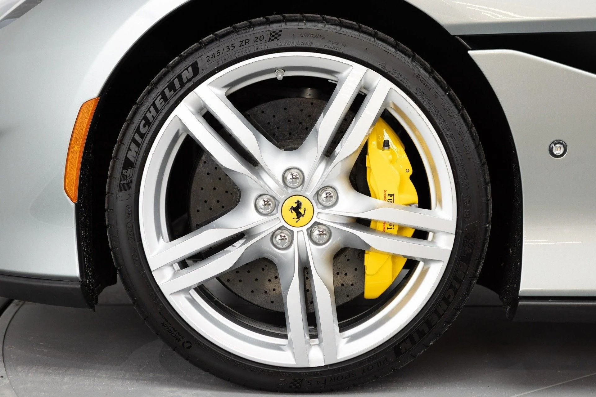 mph020_4253423983_Used_2019_Ferrari_Portofino_1792504060_760a65de04