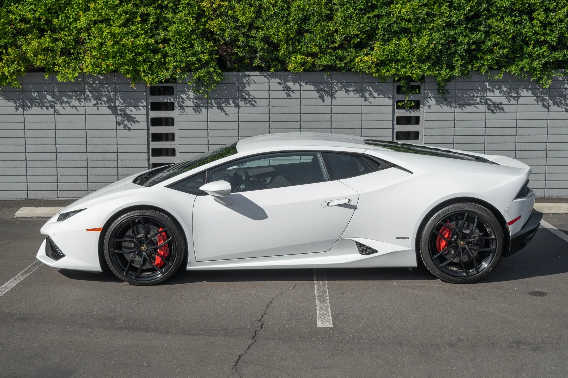 mph020_4259014971_Used_2015_Lamborghini_Huracan_LP_610_4_1761343879_d97dc8e438