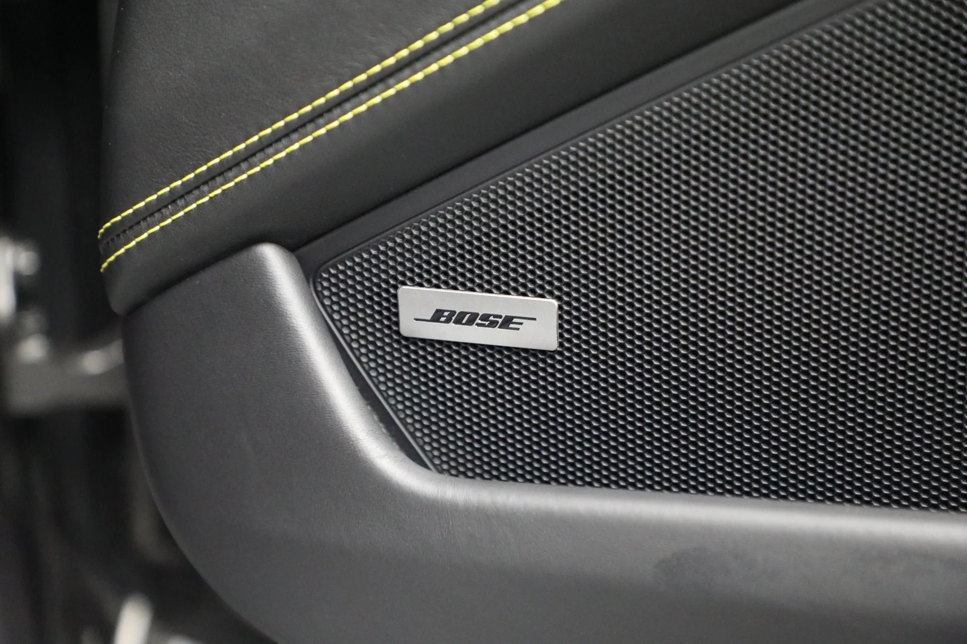 mph020_4259376850_Used_2022_Porsche_911_GT_3_1761596915_f04c0d533f