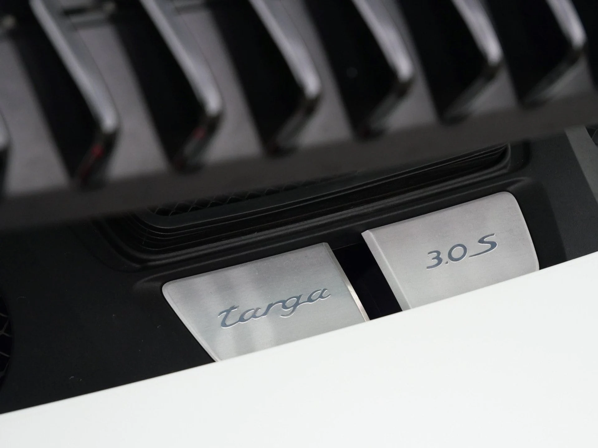 mph020_4259881201_6c6bdfd79170ce044b38fdfc40f87181x_90fbe62d0c