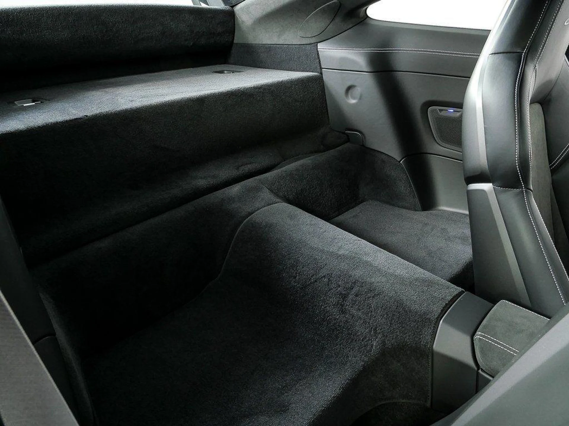 mph020_4269551131_Wzc9o_z9_EA_0uvx_Zq7l_NF_8_O_Di_R_Js_1eb4dc9cc6