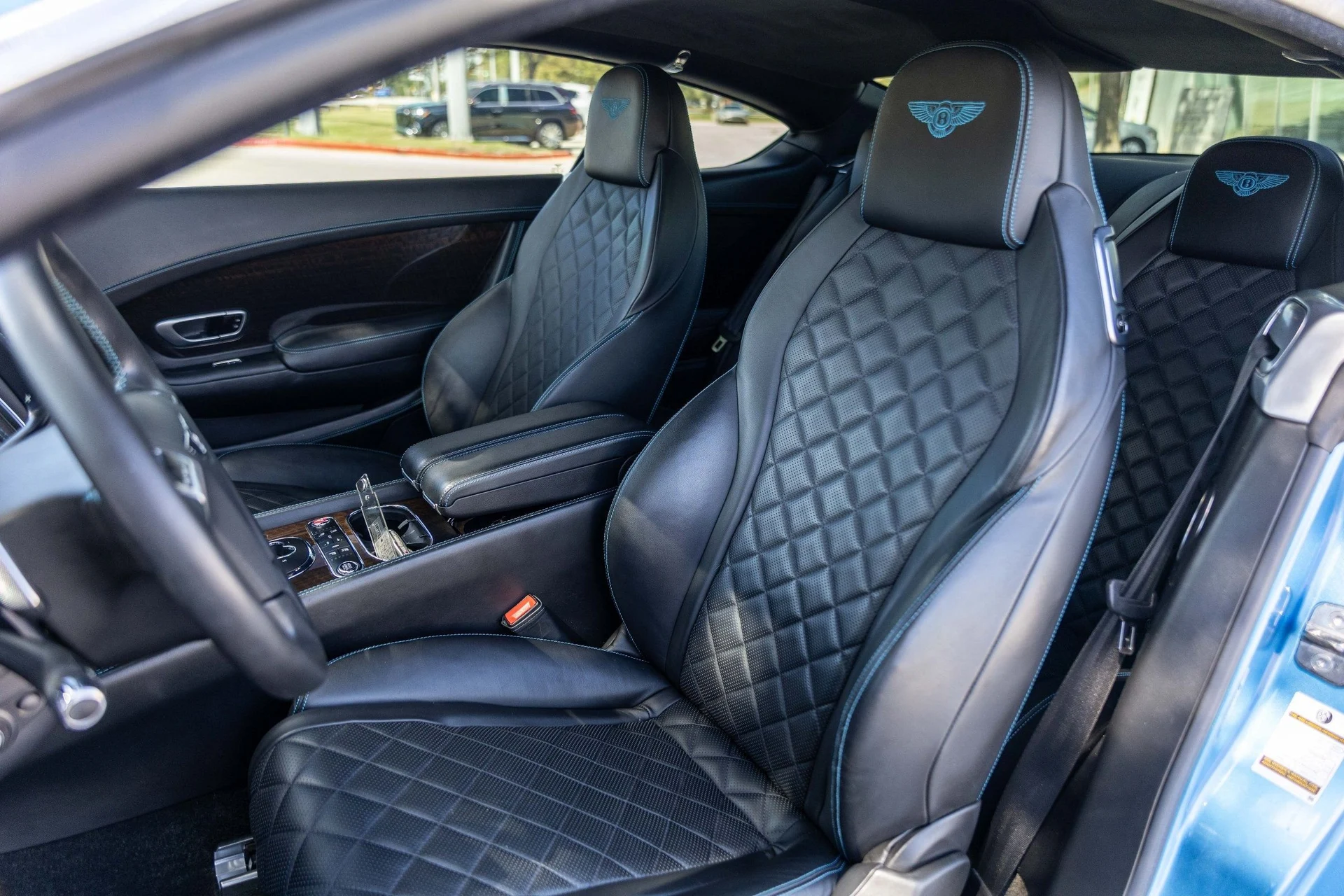 mph020_4269731669_Hi_Tech_Luxury_Imports_LLC_SCBFH_7_ZA_7_GC_054737_image_20_5095e20d25
