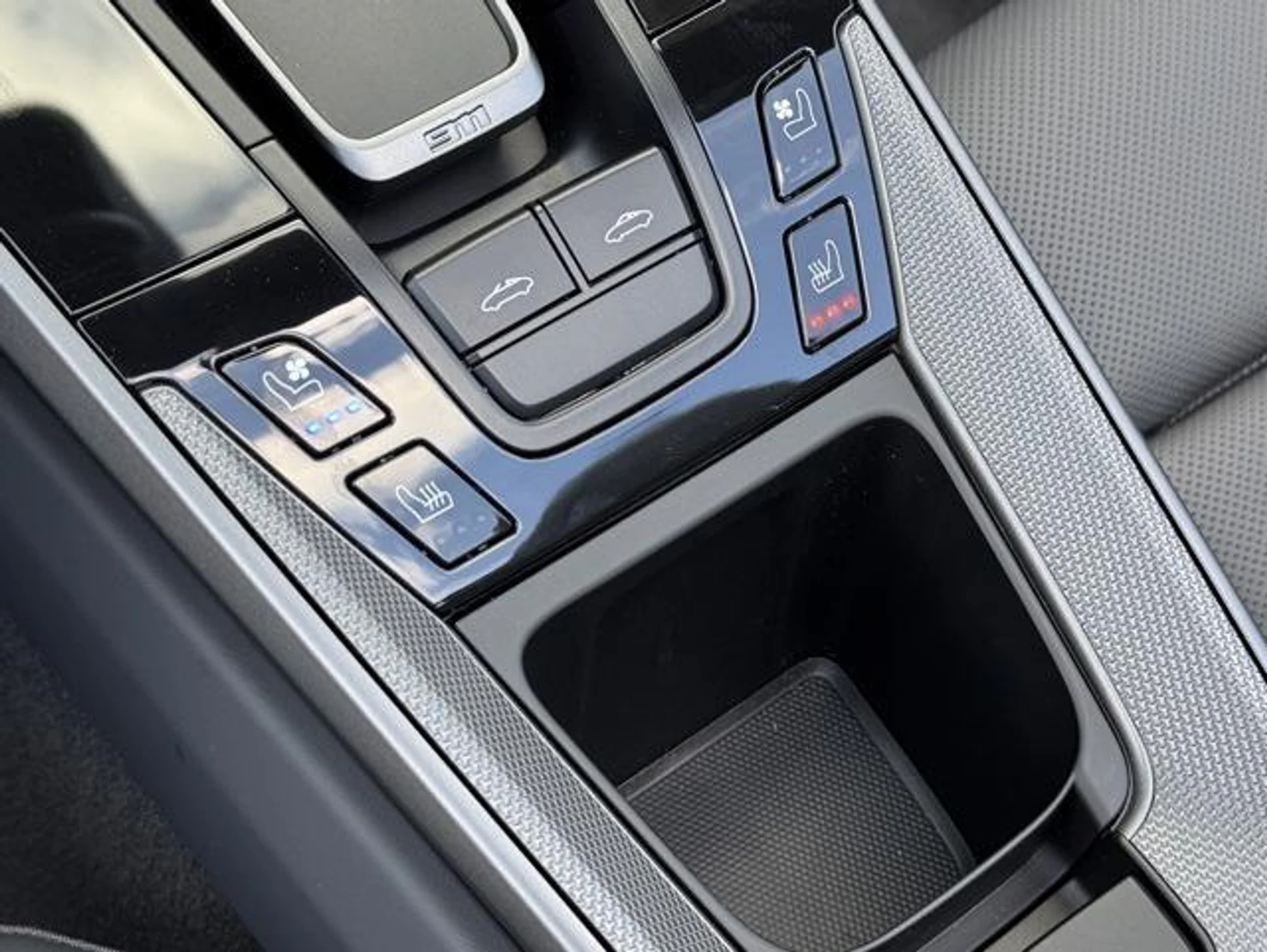 mph020_4275940021_e_O_Ws7_Rx_ZI_8wwx9r_RG_2z_Ftoaam4_275fafacbd