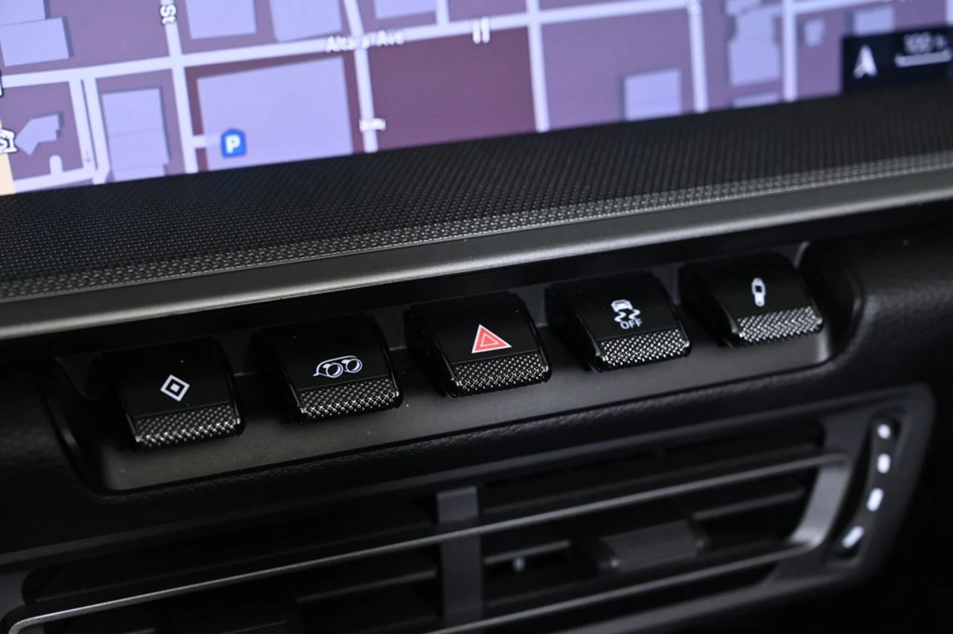 mph020_4279545872_e214fd739a4d311d5f602f919f7870a4x_5a6083a6eb