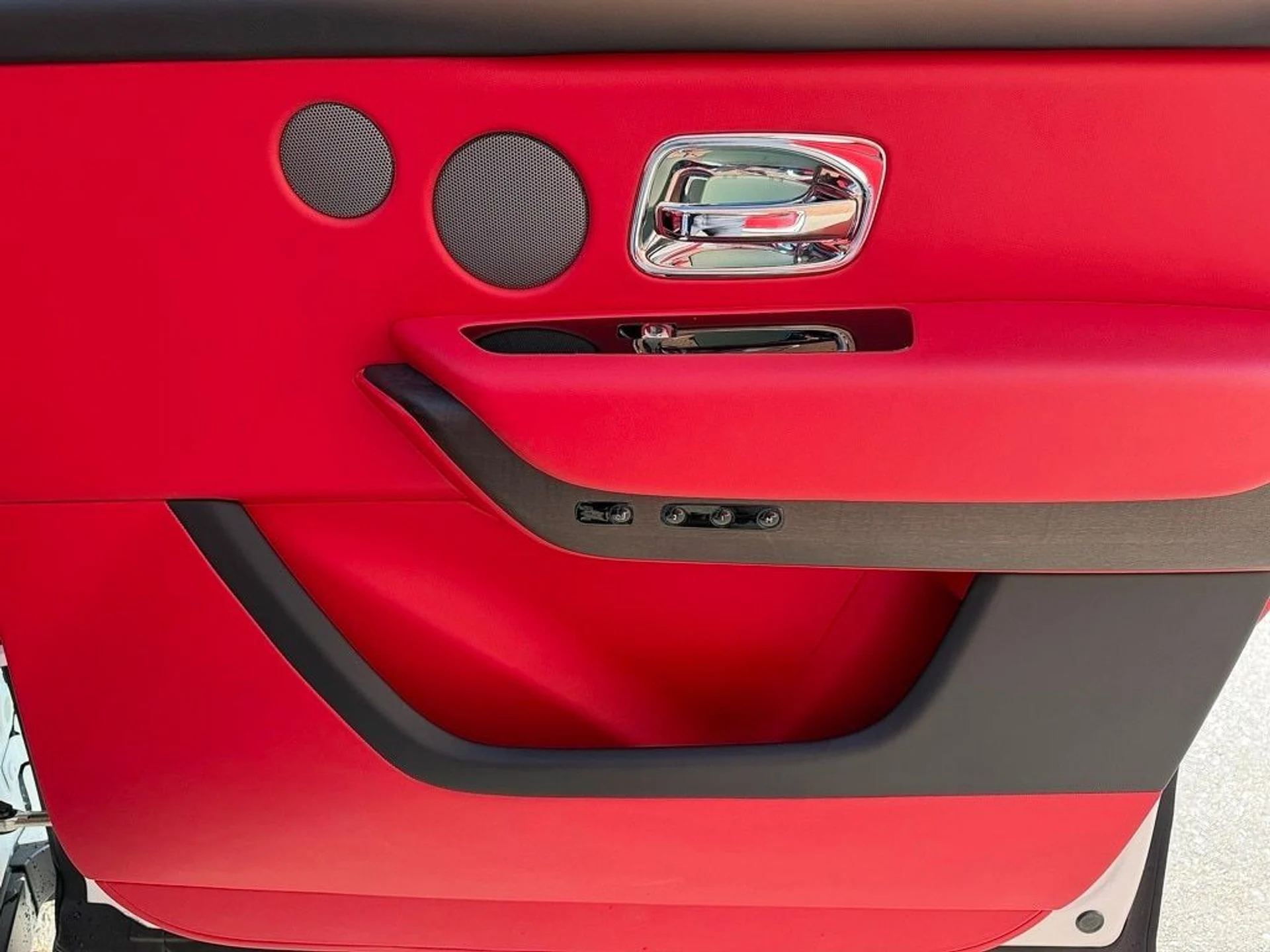 mph020_4280008695_1acbe940d05f416e6e5ab0478cdde8d2x_e3c5ea9b1e