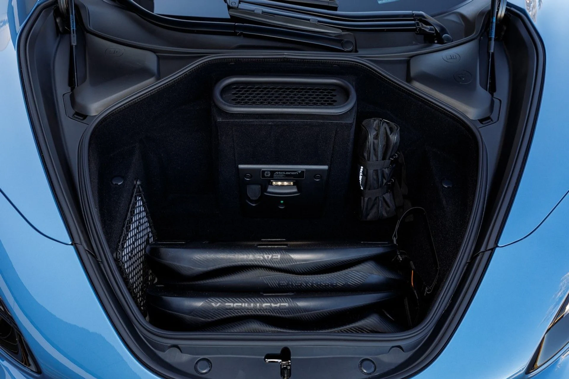 mph020_4281963432_650_p21_l_e39767f4e3