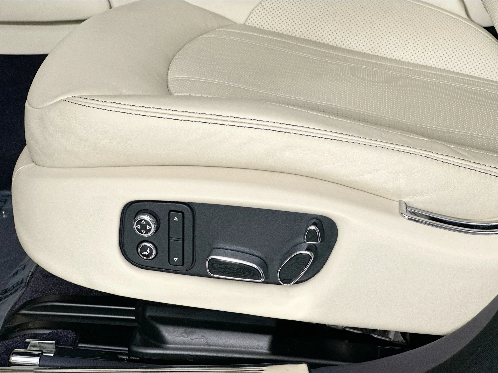 mph020_4284051994_21_1d42ee816c