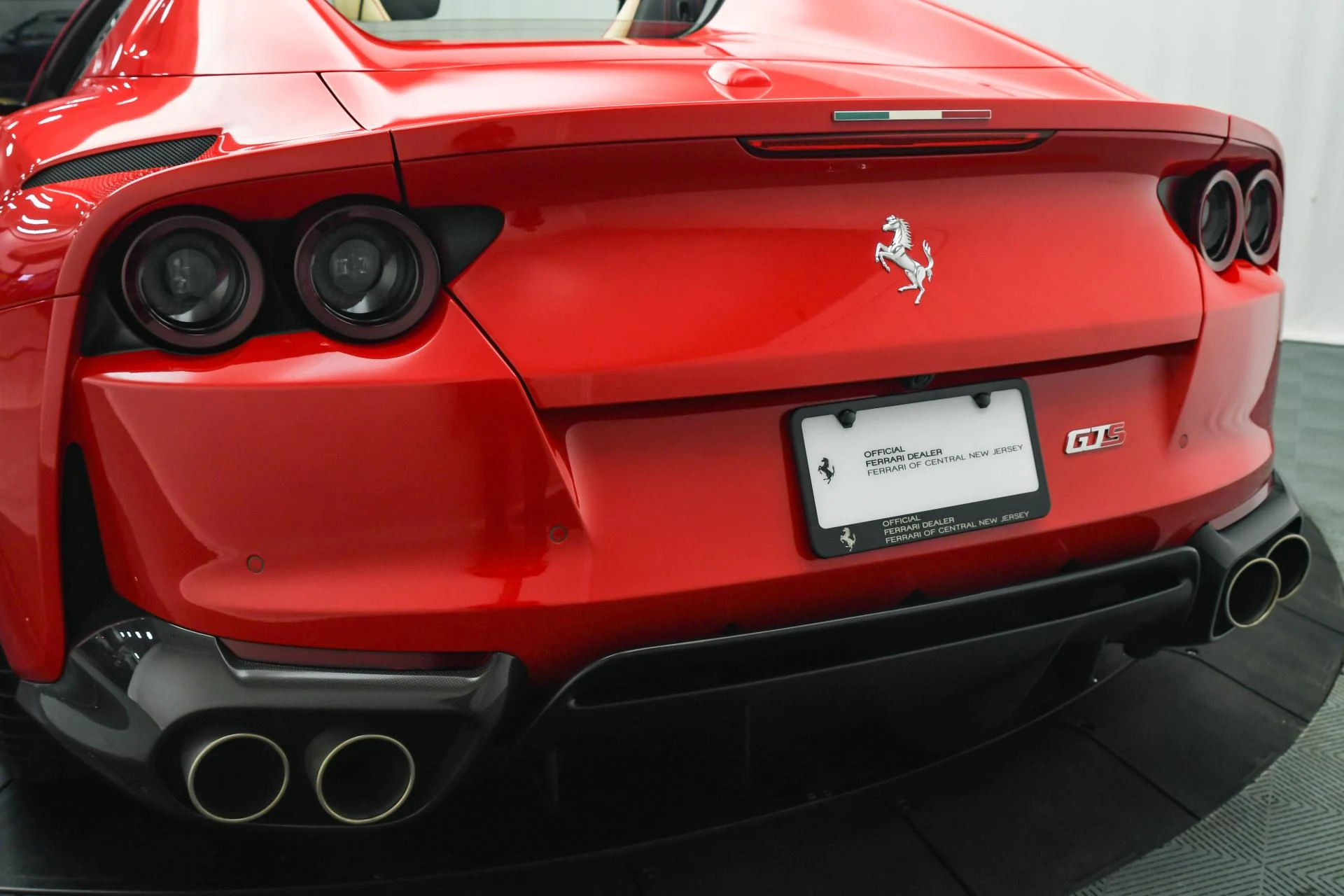 mph020_4287432084_Used_2022_Ferrari_812_GTS_1752652135_e59548c626