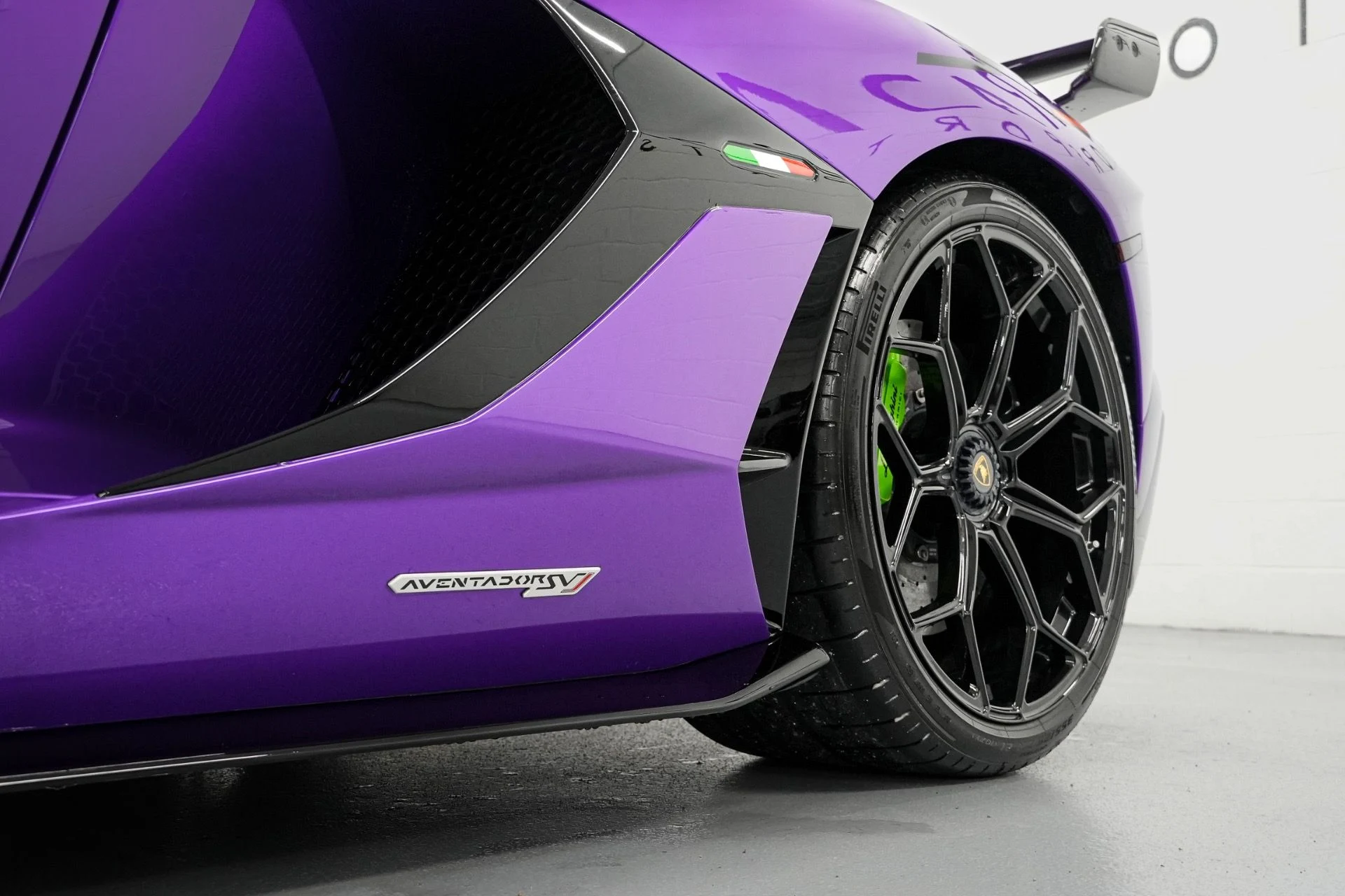 mph020_4289137450_Used_2020_Lamborghini_Aventador_LP_770_4_SVJ_1777493660_116a61ab06