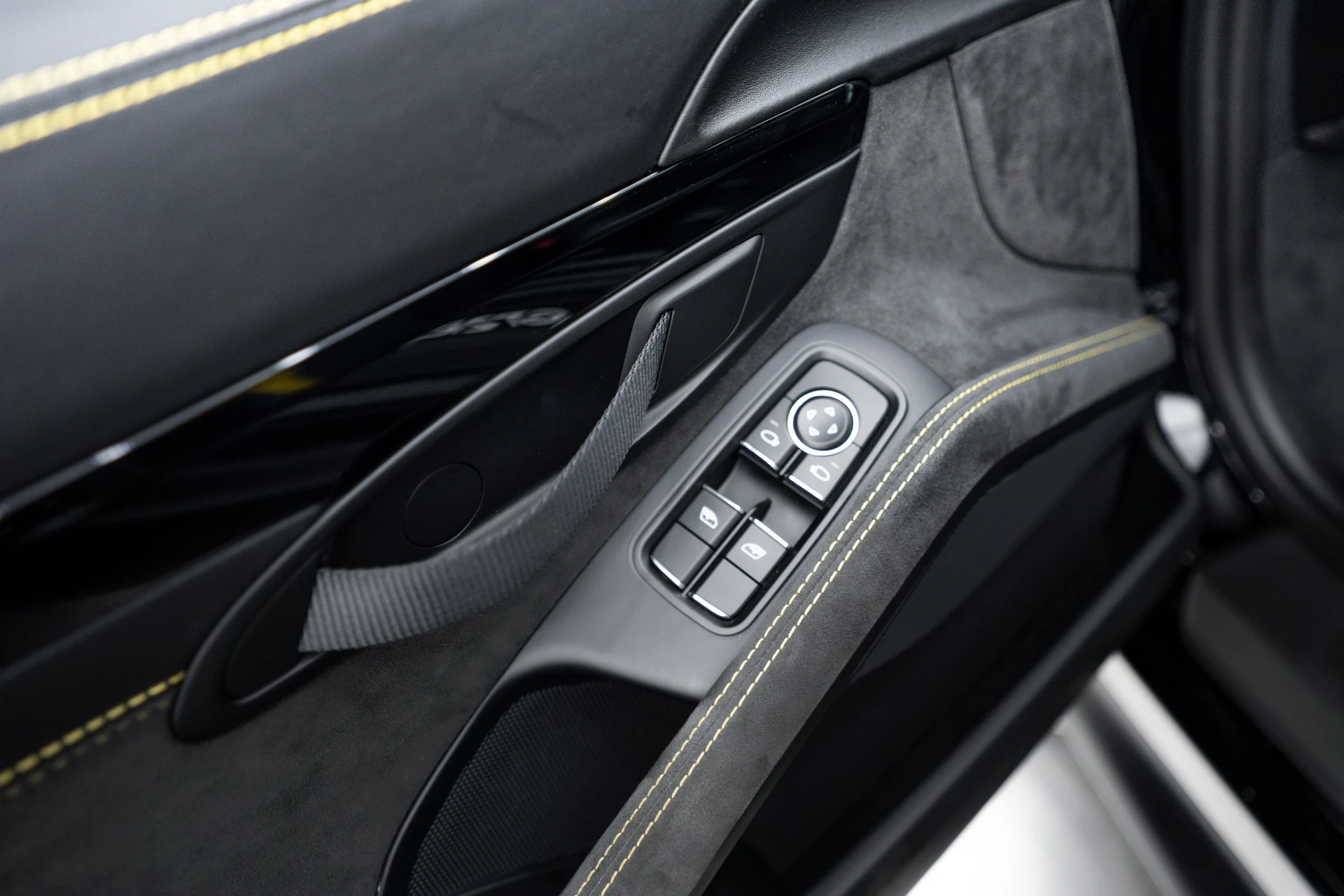 mph020_4291957877_f7d4cf15ff1806d31bd7bb95231847ef_0041bc59eb