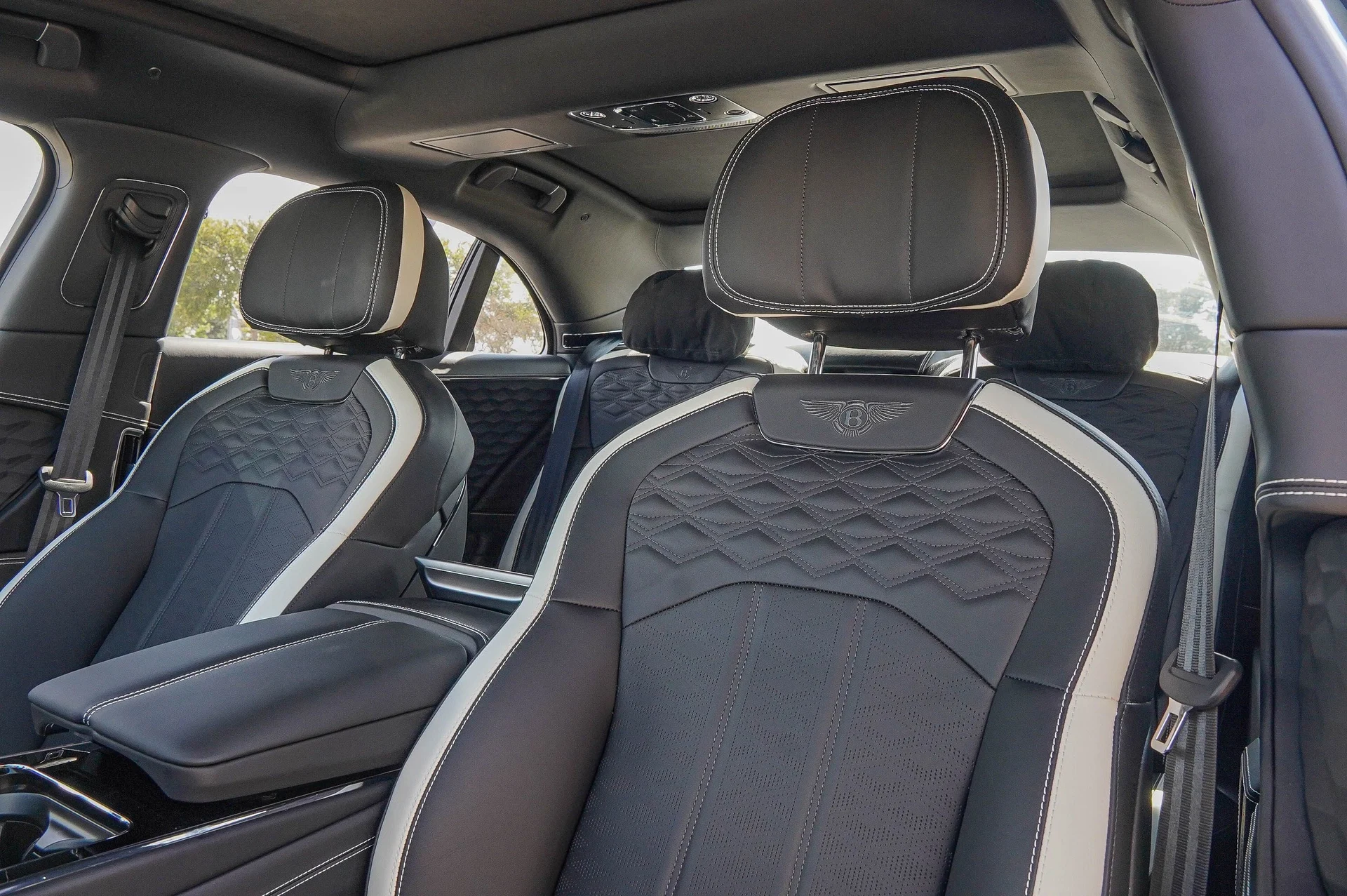 mph020_4293230205_Hi_Tech_Luxury_Imports_LLC_SCBBR_6_ZG_7_TC_024366_image_20_ea27ecaecb