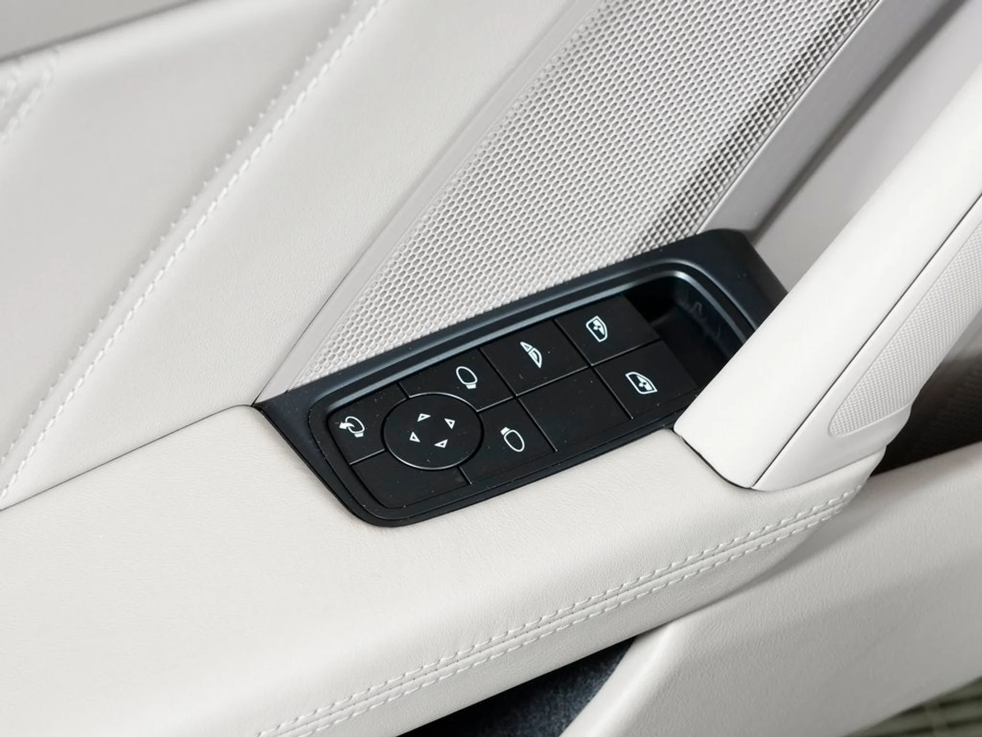 mph020_43033459_21_457765f8e4