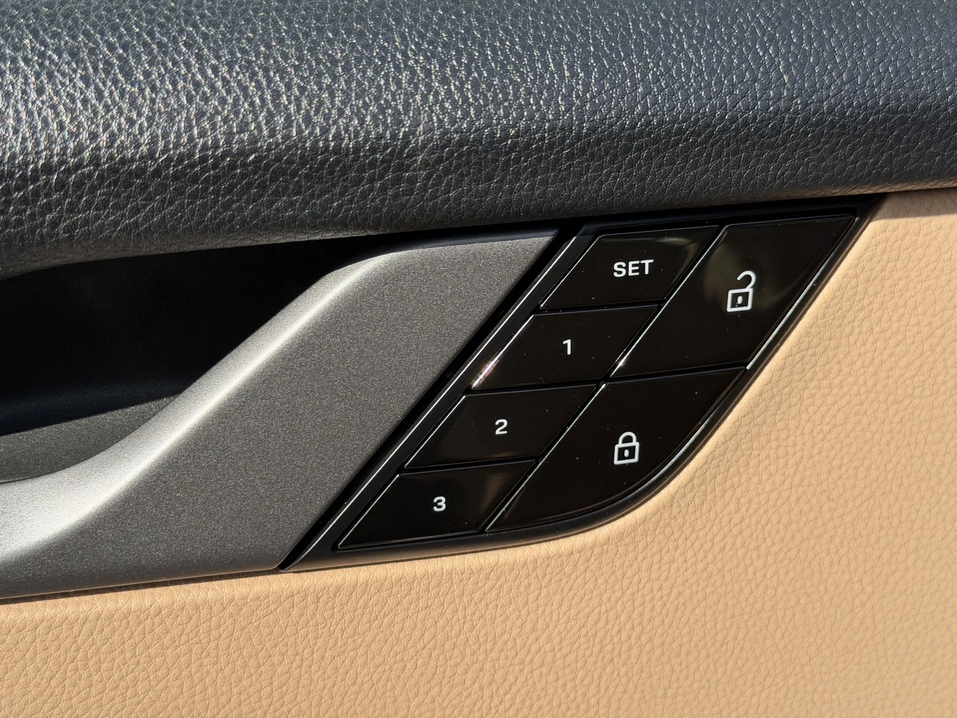 mph020_435163244_c4afac603a164a954caa7cbb3c35018cx_7ceef01659