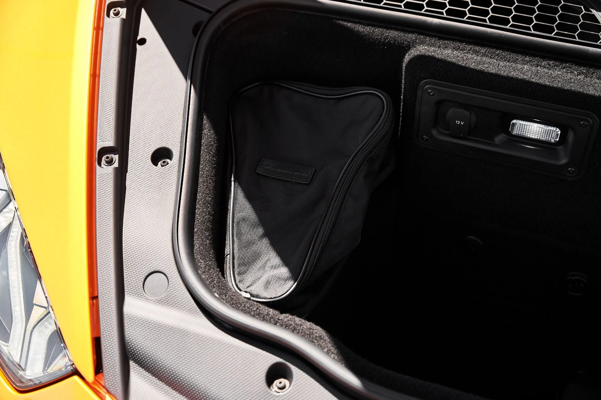 mph020_438228095_Used_2023_Lamborghini_Huracan_Sterrato_Base_1776823413_a6c071f543