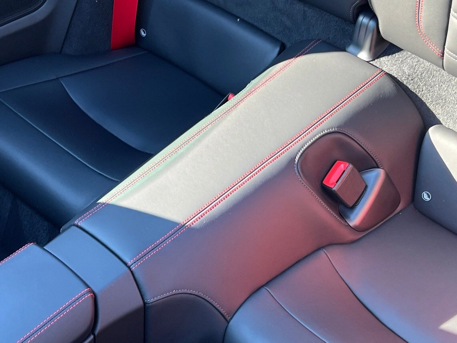 mph020_4414843_a20467a193d7df47daec53508a4a05b5x_ec8d40f948