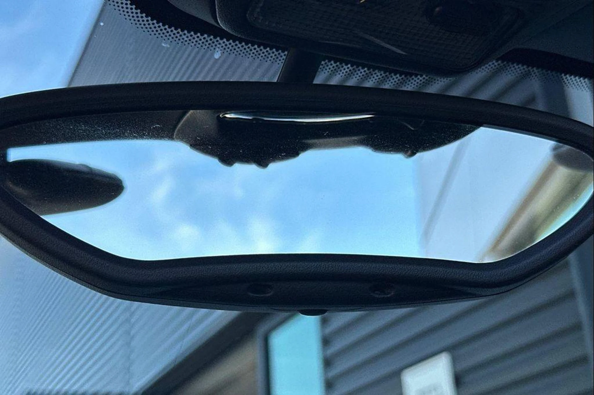 mph020_443371663_W5_N_Cou9_D_Md_NA_0gr5x_Zsvz_AI_Naw_M_fb102e6ecc