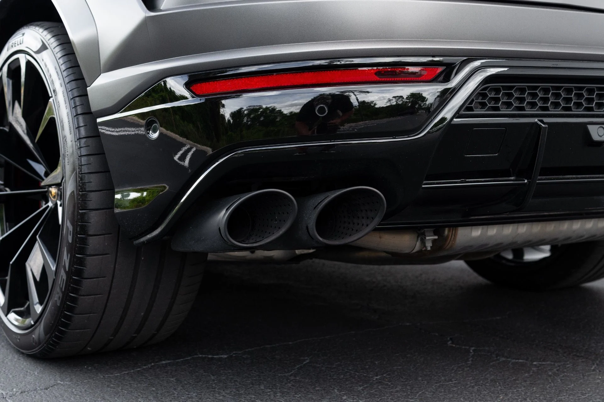 mph020_444805190_Used_2022_Lamborghini_Urus_1773951394_cb8c9b3b04