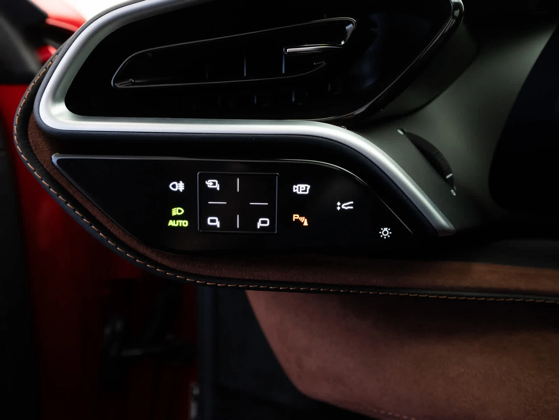 mph020_448654970_90efe7733e7f36dfab182783f249d4d1x_0e68ee84a0