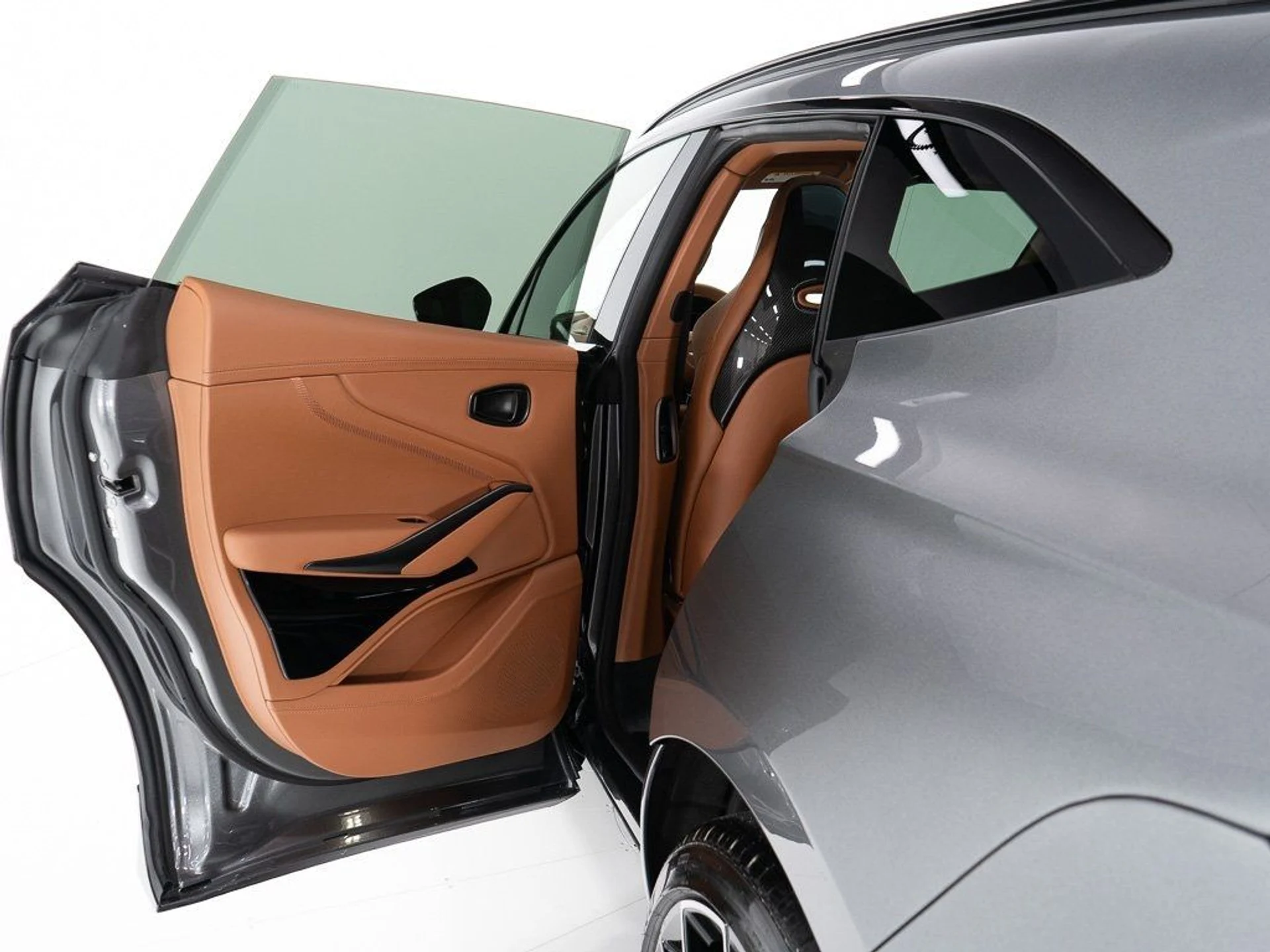 mph020_454177801_149217082d0cb7863d67c7fe4df35b7d_b4bb016261