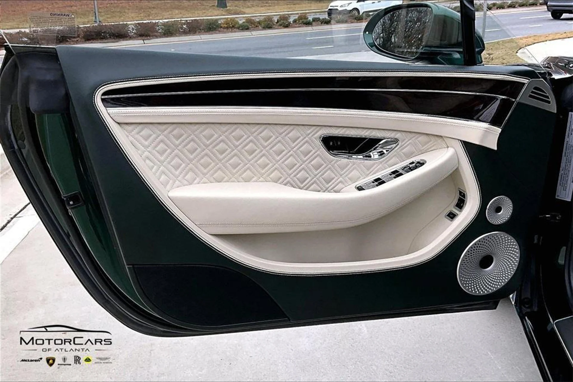 mph020_459393051_C_Aj4_Ui_NA_3_SFN_Di_C_Pl_ZF_Sp_Q_Rs_COI_ec2e976f0b