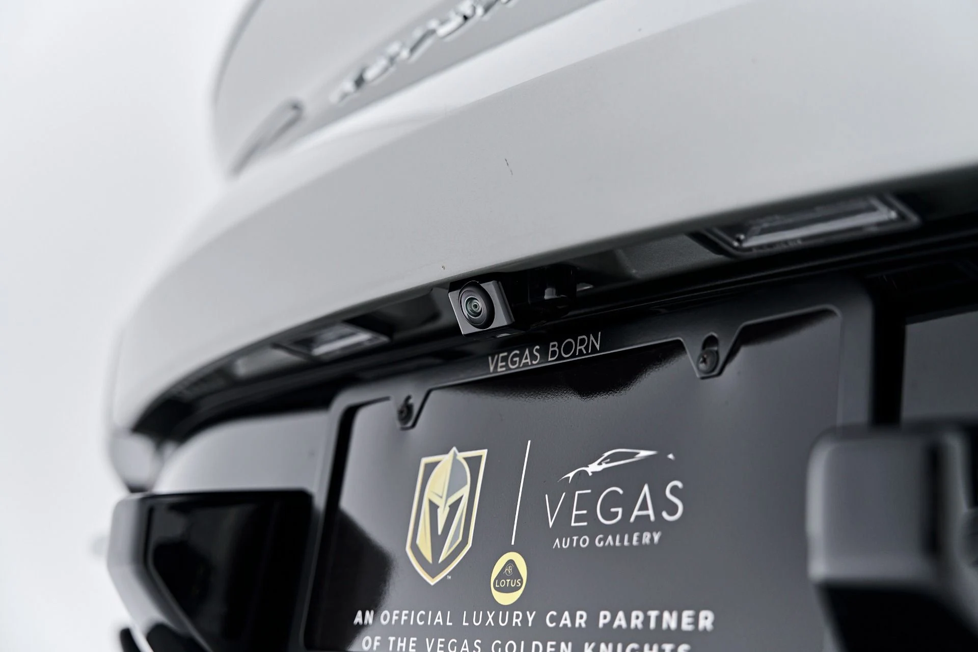 mph020_46132592_Used_2024_Aston_Martin_DB_12_1789627735_e83f3913a9