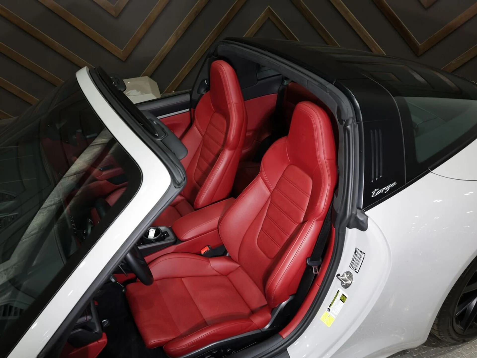 mph020_462100983_eowivmig8q03vldls2q3rbj3wa0i_daf80f372a