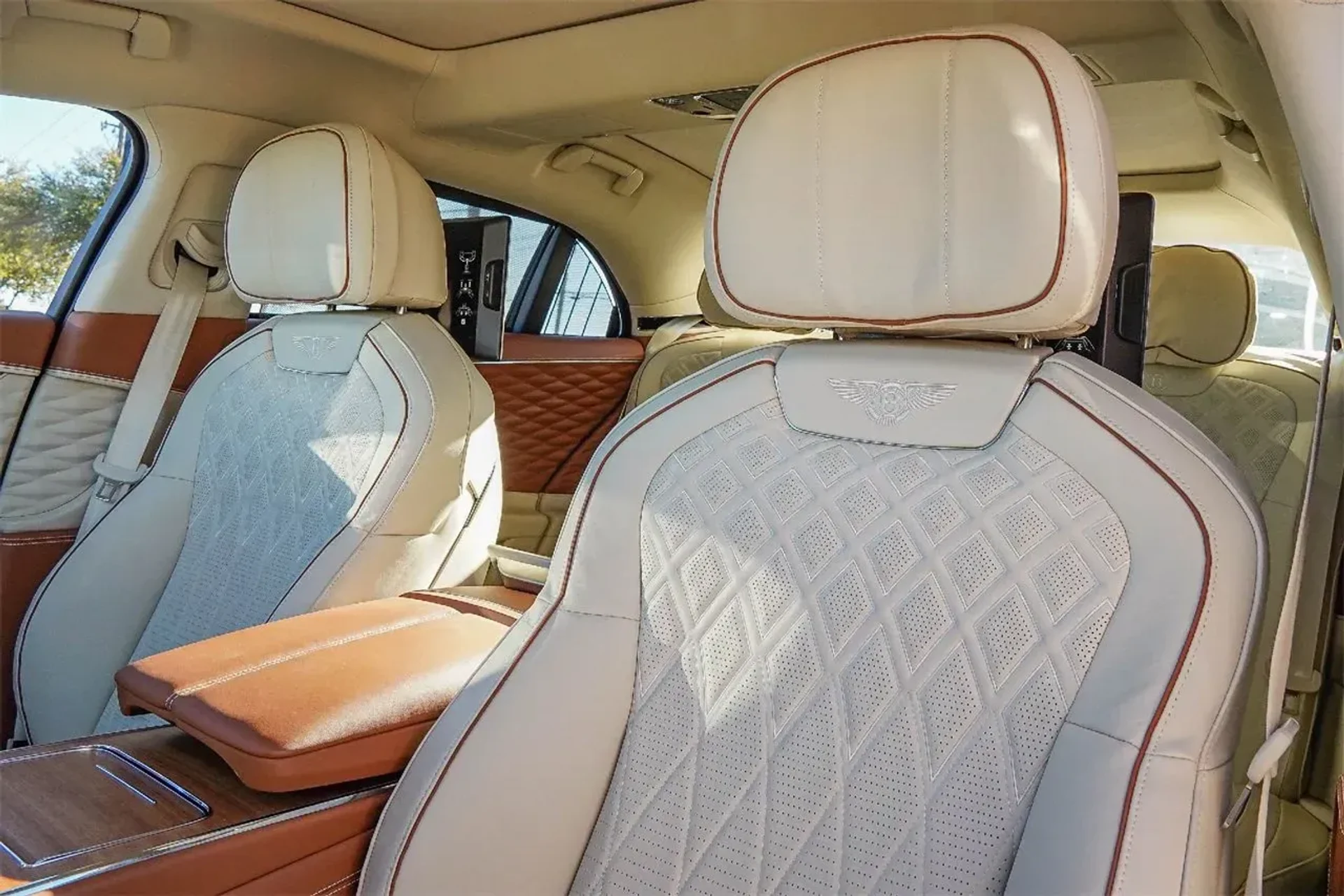 mph020_4622574_434bf7db9a9747329aba601a3cb8f642_b9b5762679