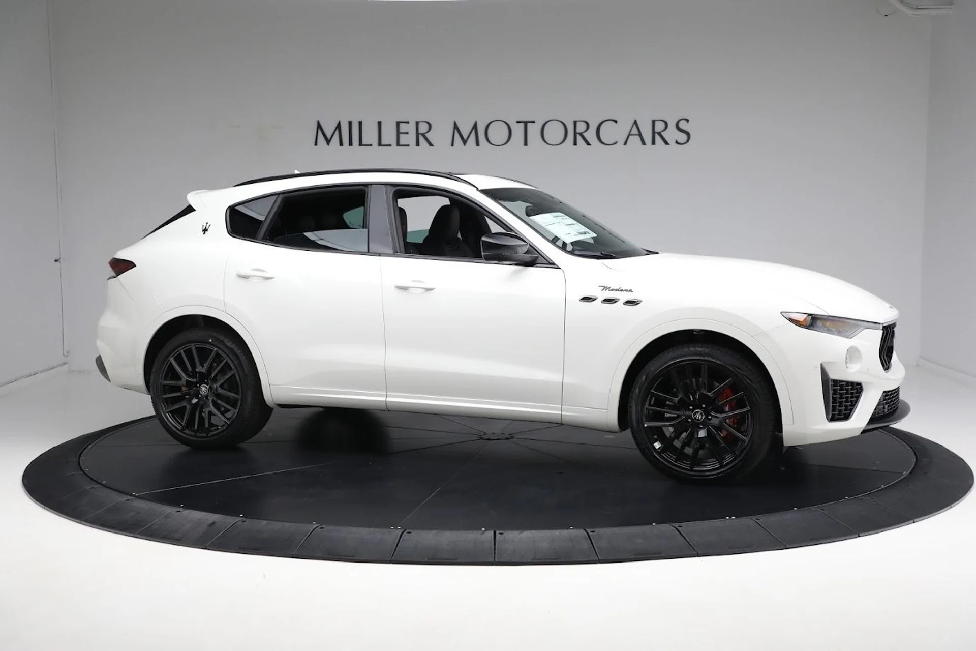 mph020_463340144_New_2024_Maserati_Levante_Modena_Ultima_cbbe14fedc