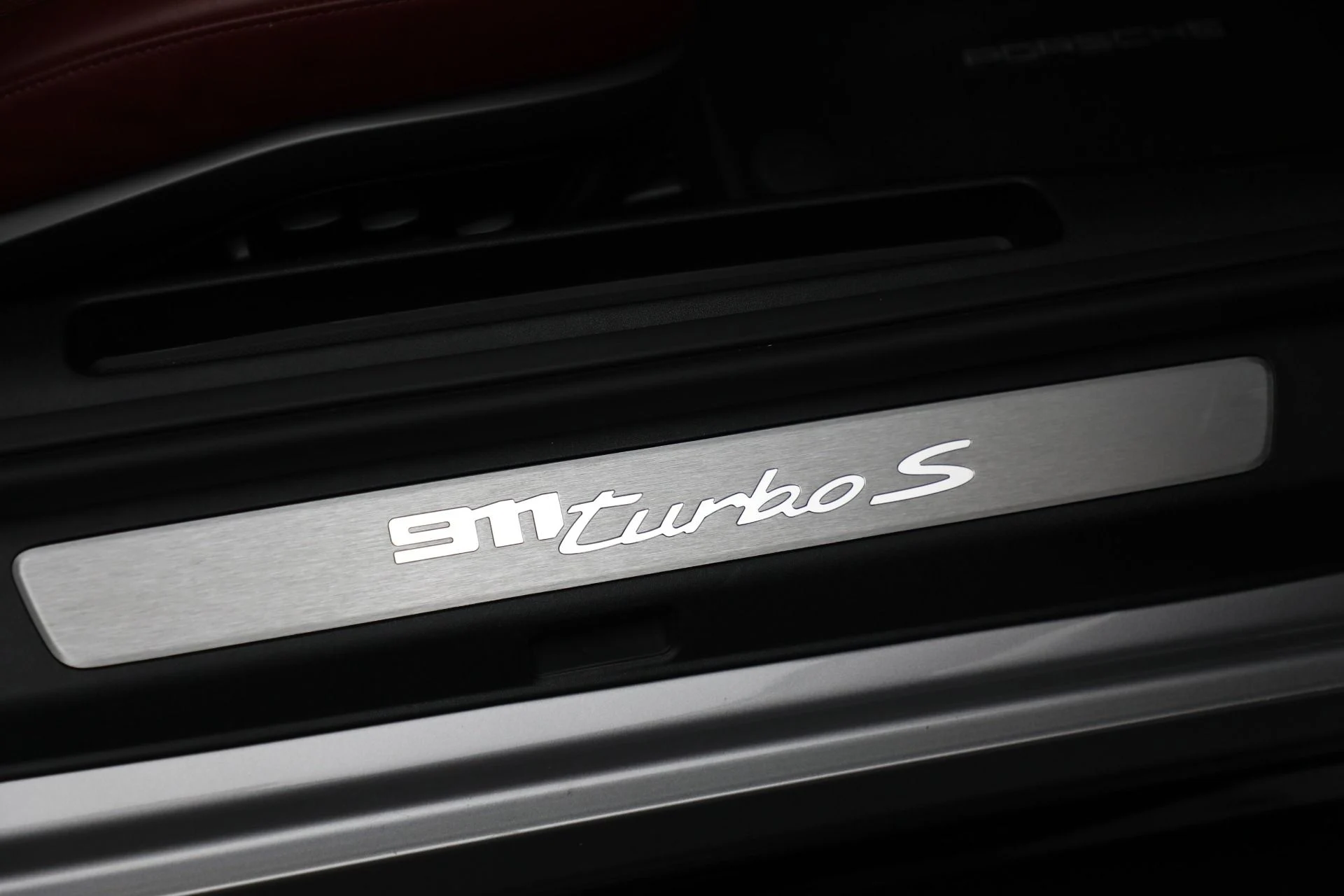 mph020_466716561_Used_2021_Porsche_911_Turbo_S_1760565390_1f78c116fa