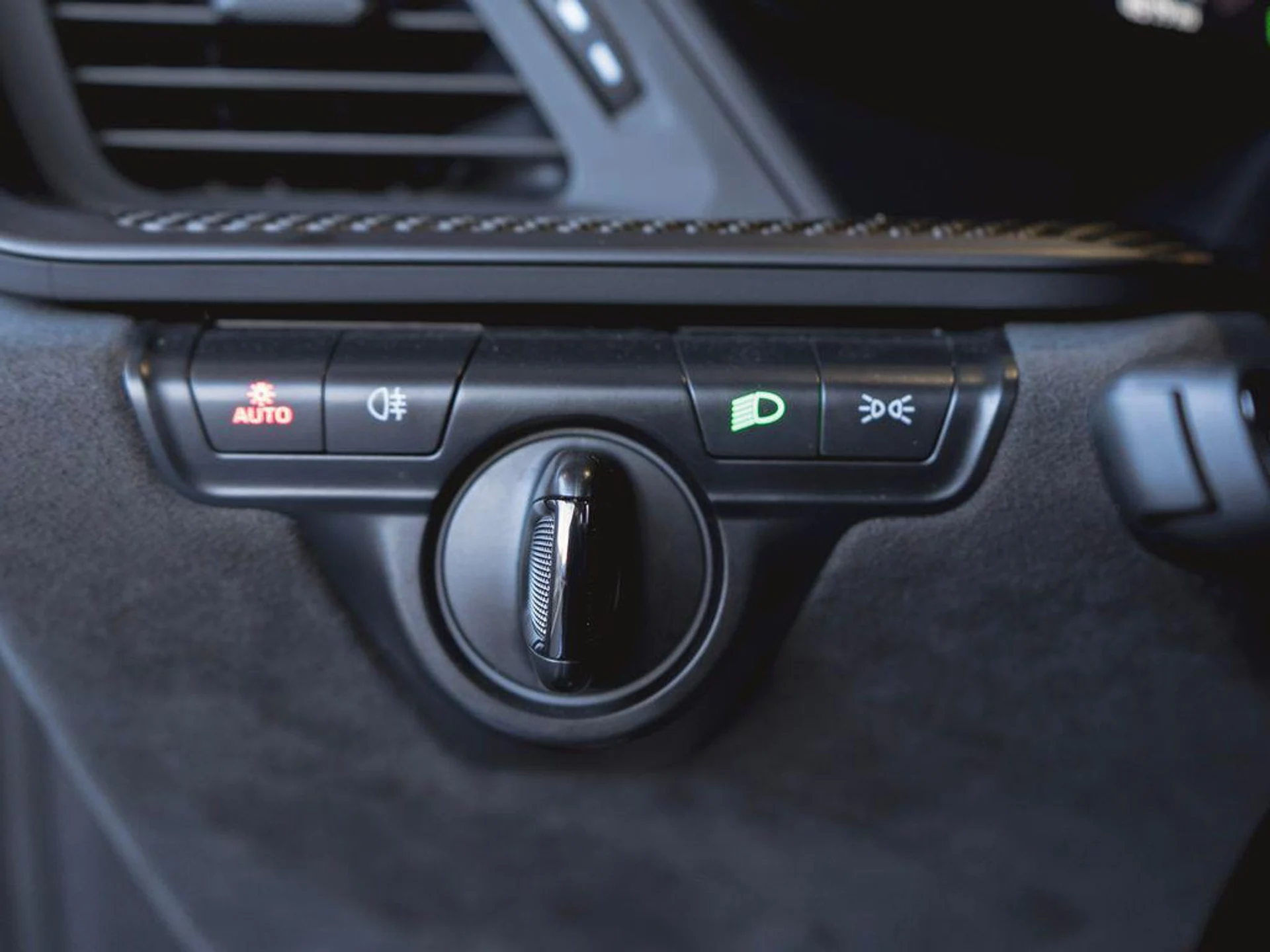 mph020_466788927_Rvjtz_W_Ip_Ek_AU_R_S1xrc_G_oeku4_1082edee95