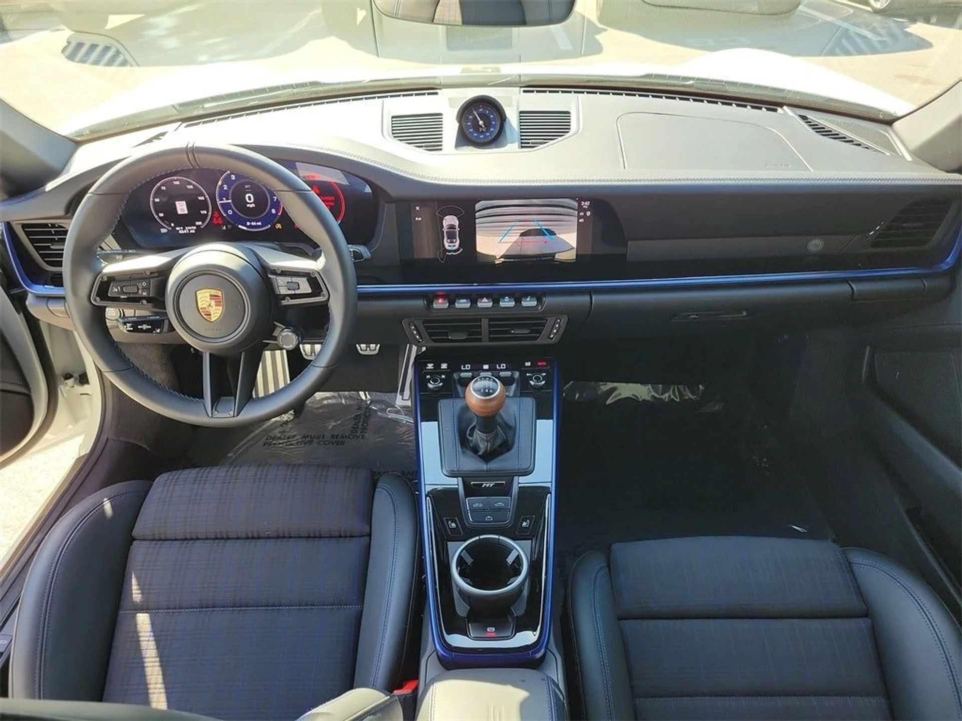 mph020_46779409_21_776441da5e