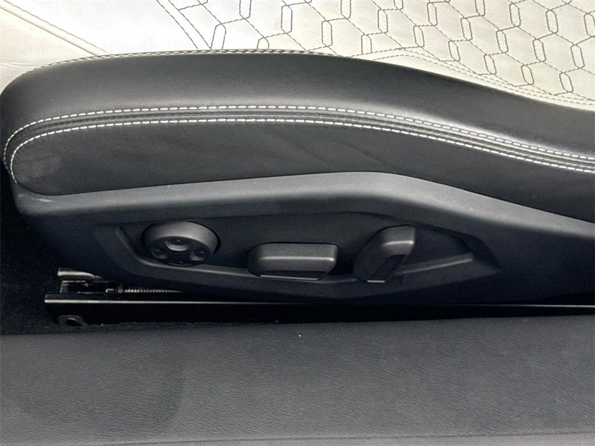 mph020_476830697_88aaddf83fed0d5ec287a1413a598171_46ff31bfd8