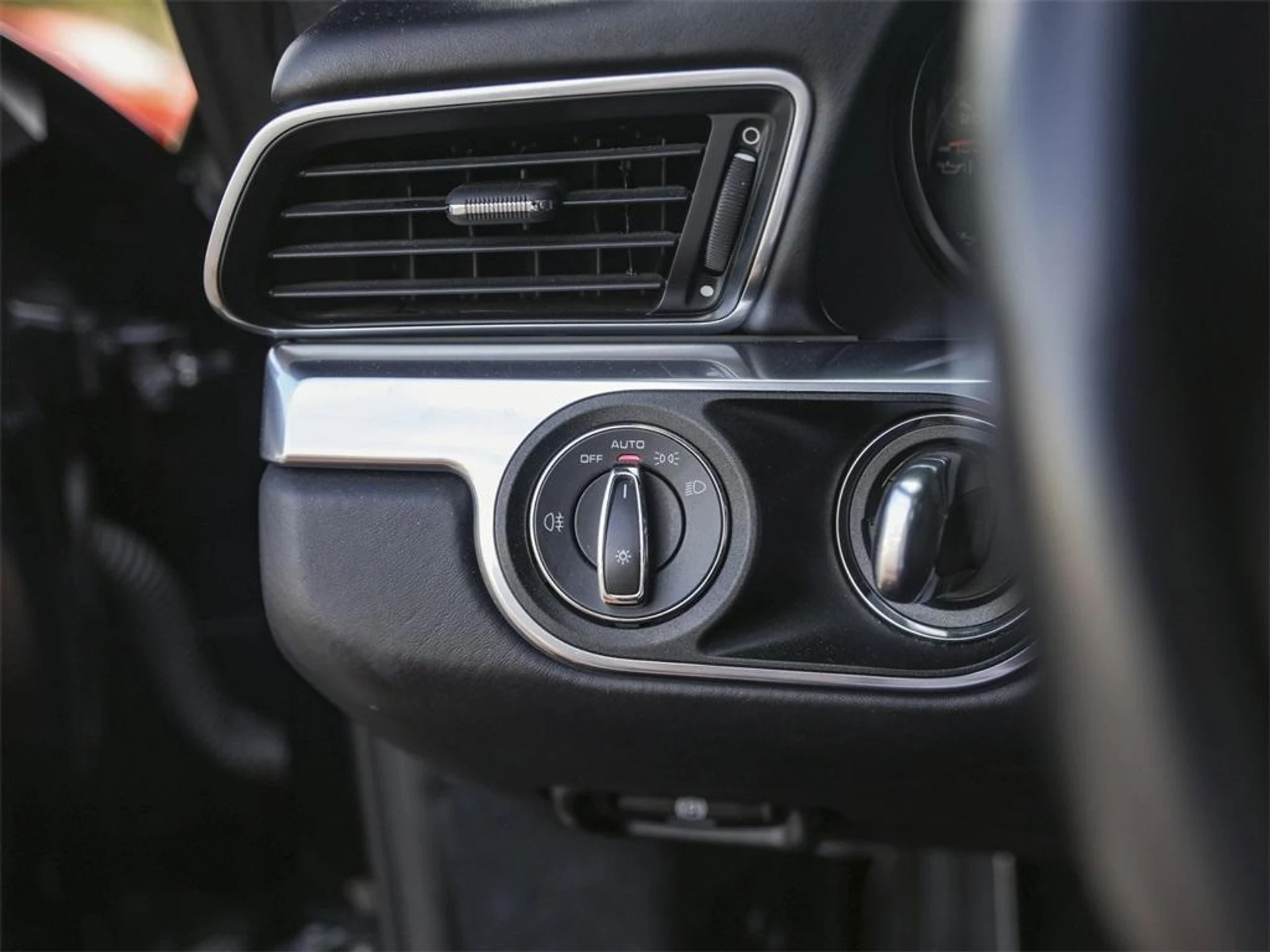 mph020_480339803_R_Vr_Q0_Zgu_Jo19o2_B8710c_Td_V_Poic_776da927e1