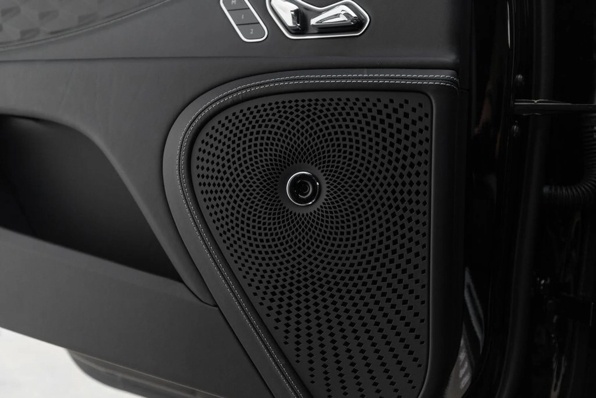 mph020_484845789_62d0dd60f61f8bcf7835c534bf4b9e8cx_0d0ee1d801